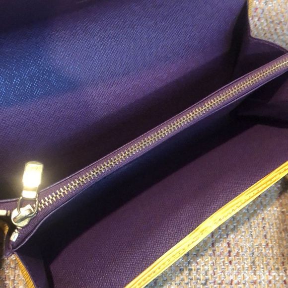 LOUIS VUITTON Yellow Epi Leather Porte Feuille Sarah Long Bifold Wallet CA1909 - Picture 5 of 17